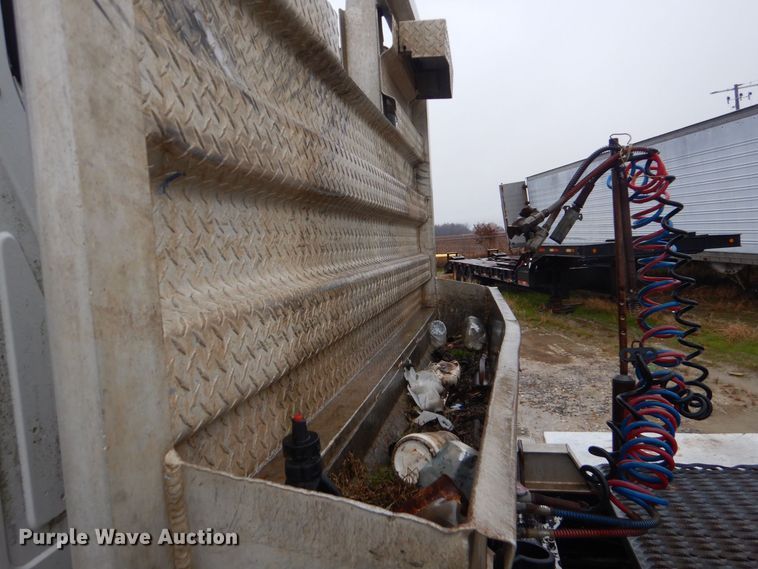 image for item DP8602 1998 Mack CH613  semi truck