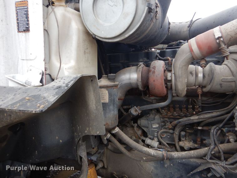 image for item DP8602 1998 Mack CH613  semi truck