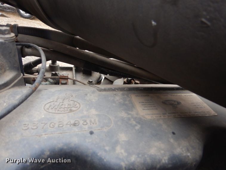 image for item DP8602 1998 Mack CH613  semi truck