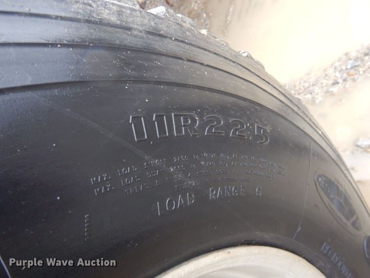 image for item DP8602 1998 Mack CH613  semi truck