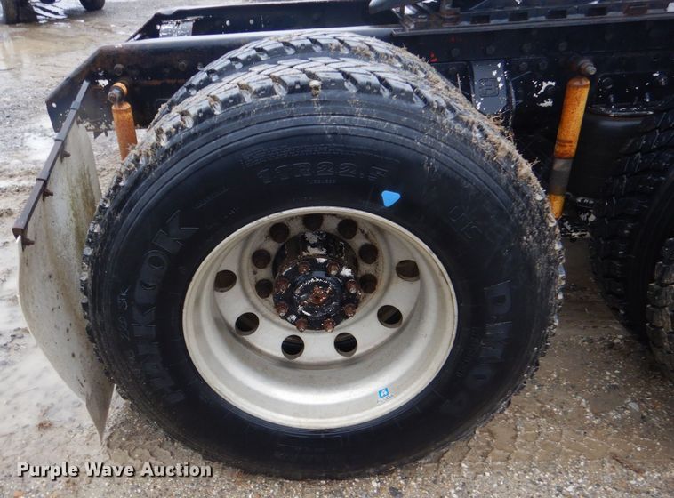 image for item DP8602 1998 Mack CH613  semi truck