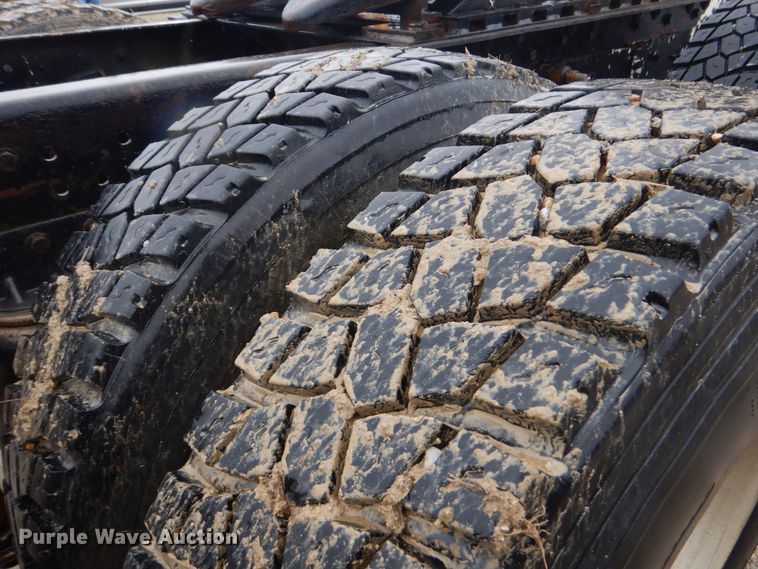 image for item DP8602 1998 Mack CH613  semi truck