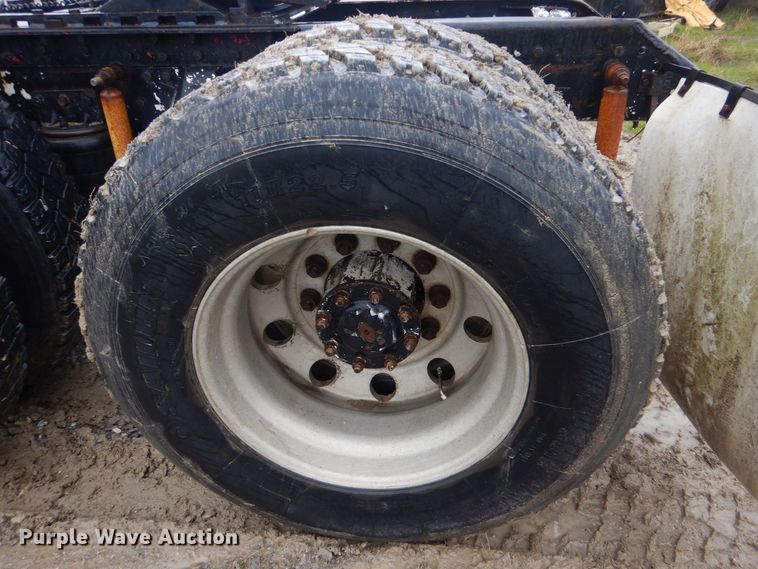 image for item DP8602 1998 Mack CH613  semi truck