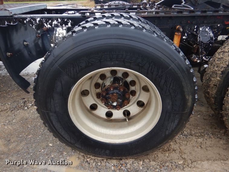 image for item DP8602 1998 Mack CH613  semi truck