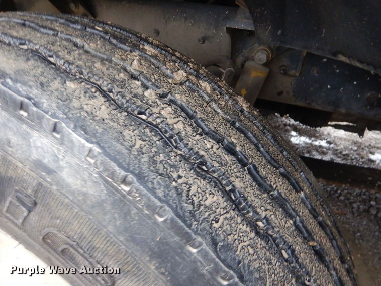 image for item DP8602 1998 Mack CH613  semi truck