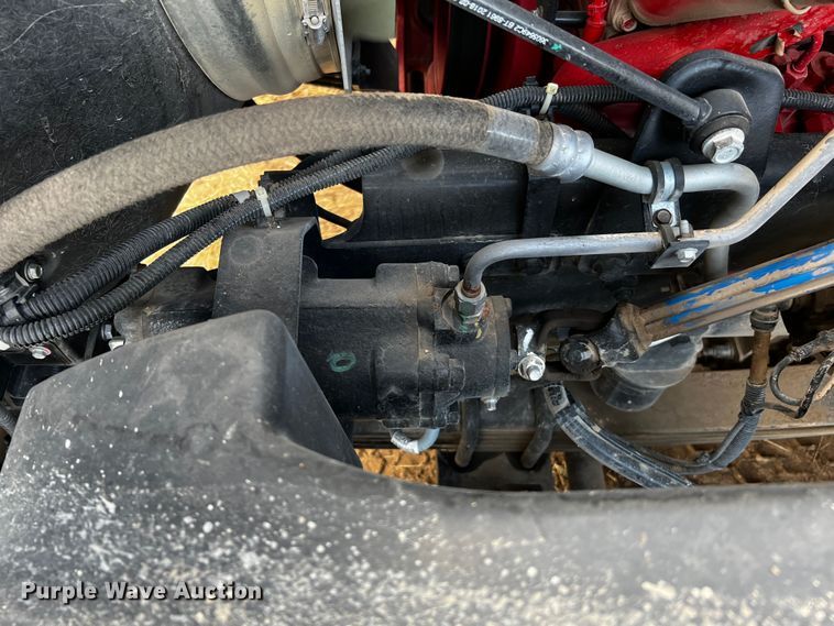 image for item DQ1933 2019 International HX520  semi truck