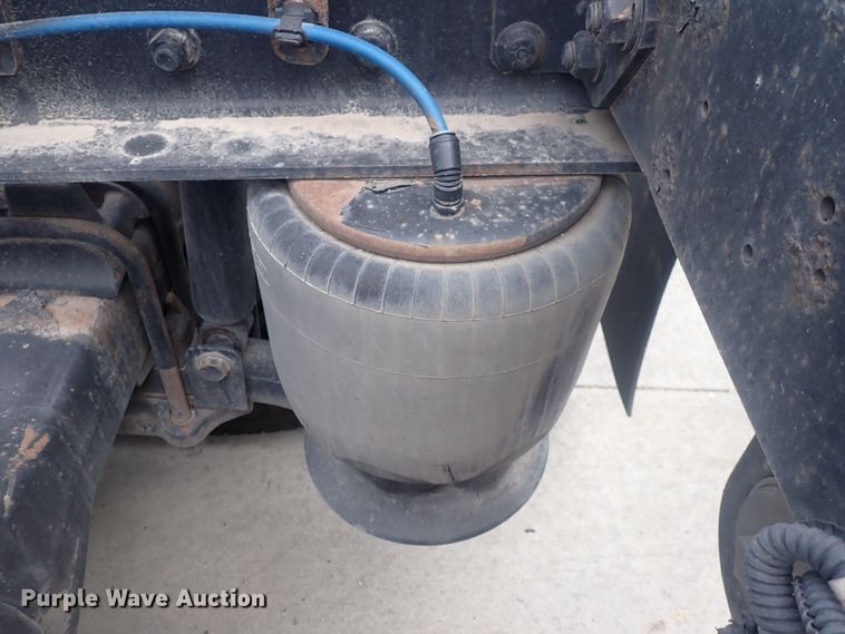 image for item DQ2978 2014 Freightliner Cascadia Evolution  semi truck