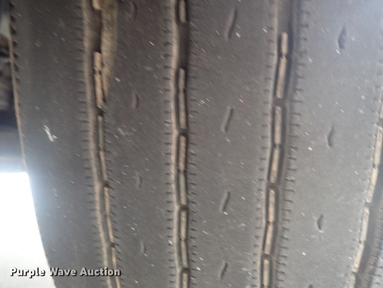 image for item DQ2978 2014 Freightliner Cascadia Evolution  semi truck