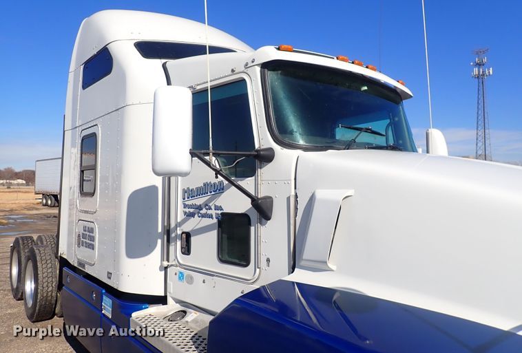 image for item DQ4997 2007 Kenworth T600  semi truck