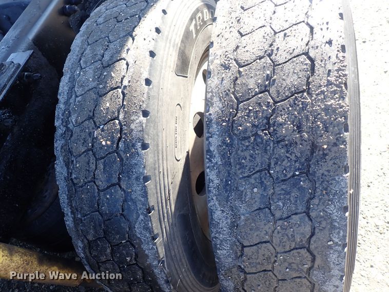 image for item DQ4997 2007 Kenworth T600  semi truck