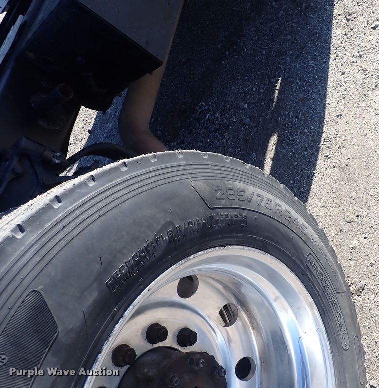 image for item DQ4997 2007 Kenworth T600  semi truck