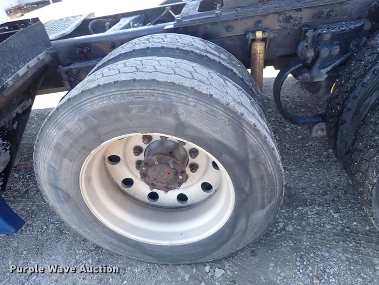 image for item DQ4997 2007 Kenworth T600  semi truck