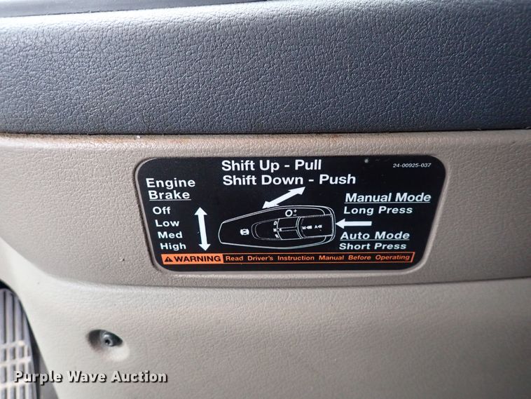 image for item DQ5032 2016 Freightliner Cascadia Evolution  semi truck