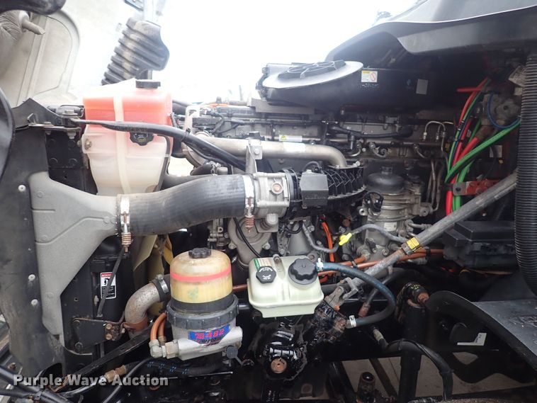 image for item DQ5032 2016 Freightliner Cascadia Evolution  semi truck