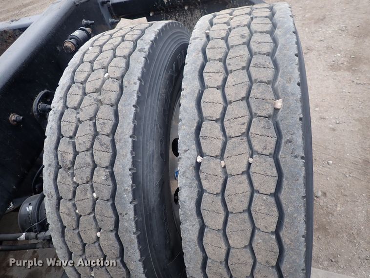 image for item DQ5032 2016 Freightliner Cascadia Evolution  semi truck