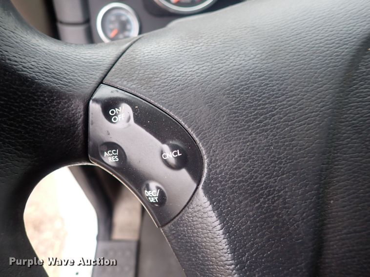 image for item DQ5033 2016 Freightliner Cascadia Evolution  semi truck