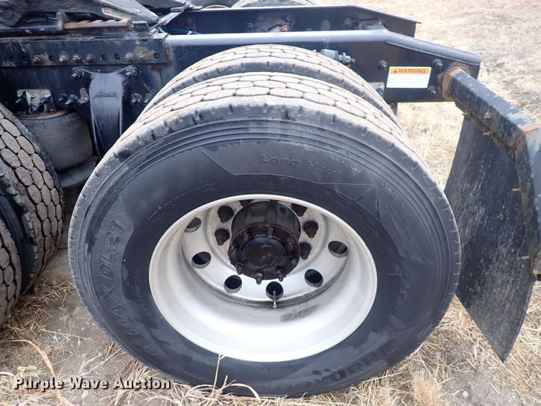 image for item DQ5033 2016 Freightliner Cascadia Evolution  semi truck