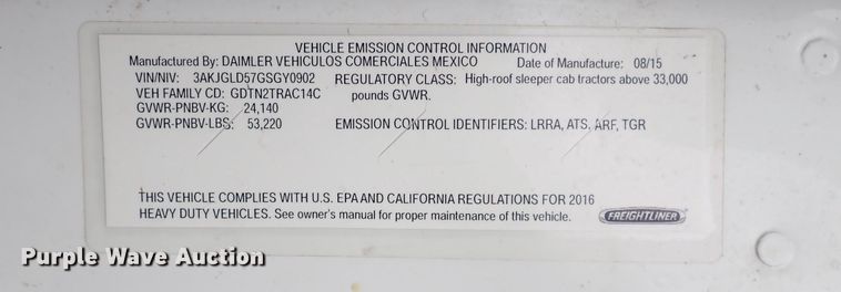 image for item DQ5033 2016 Freightliner Cascadia Evolution  semi truck