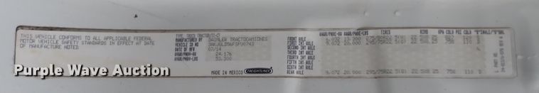 image for item DQ5037 2015 Freightliner Cascadia Evolution  semi truck