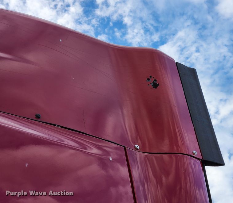 image for item DQ5378 2013 International ProStar Plus  semi truck