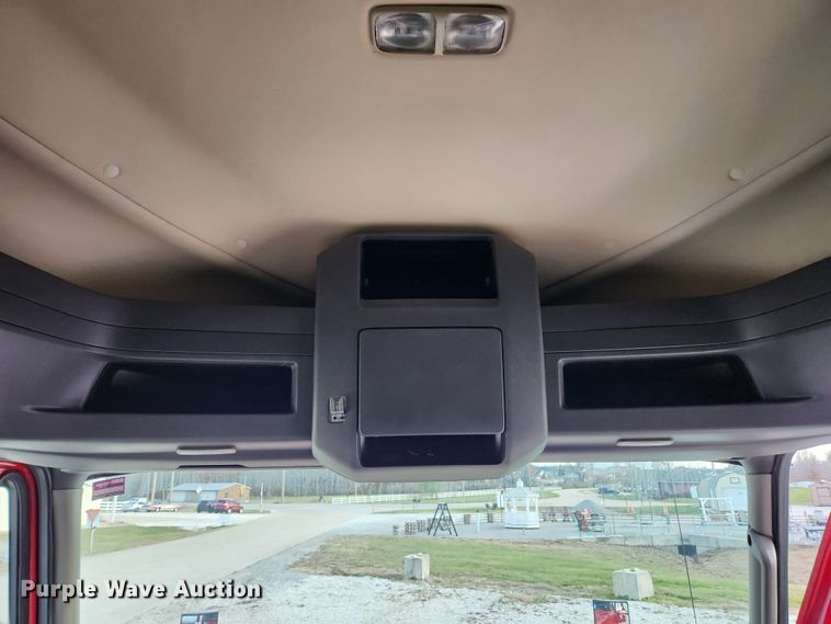 image for item DQ5378 2013 International ProStar Plus  semi truck