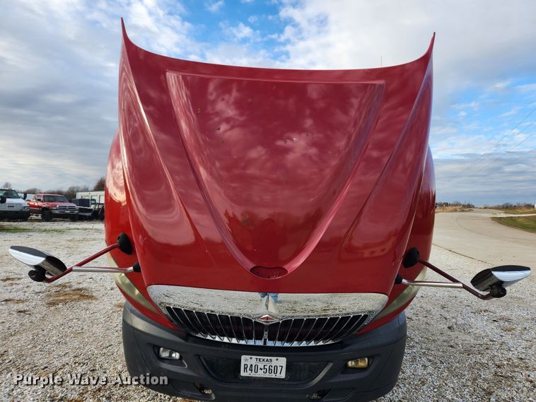 image for item DQ5378 2013 International ProStar Plus  semi truck