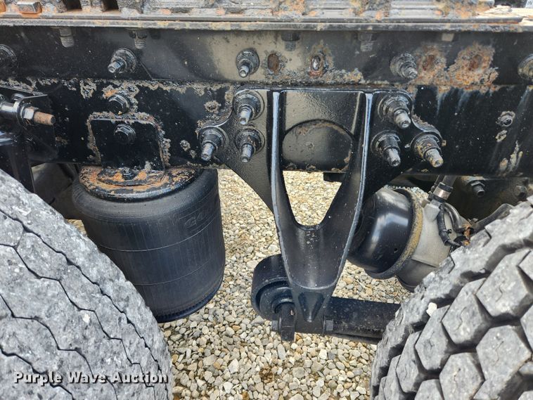 image for item DQ5378 2013 International ProStar Plus  semi truck