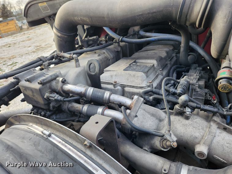 image for item DQ5378 2013 International ProStar Plus  semi truck