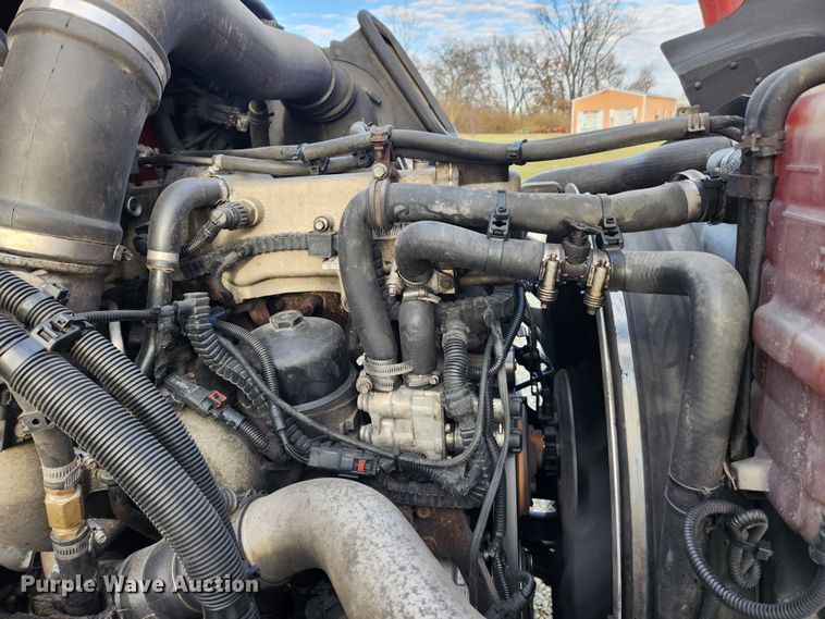 image for item DQ5378 2013 International ProStar Plus  semi truck