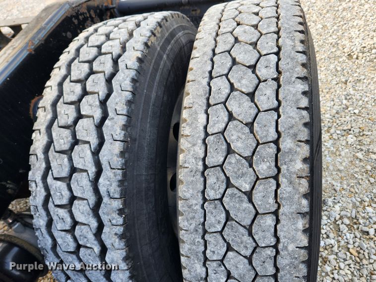 image for item DQ5378 2013 International ProStar Plus  semi truck