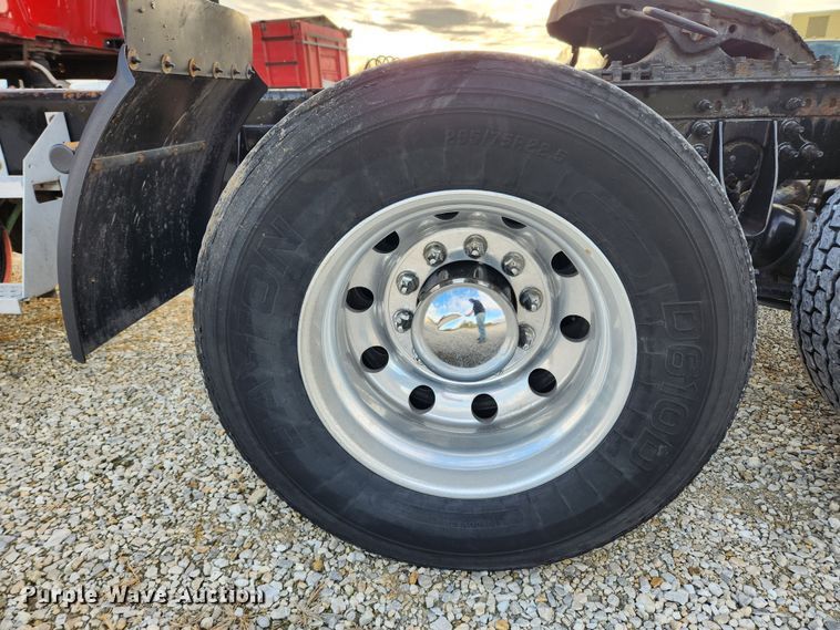 image for item DQ5378 2013 International ProStar Plus  semi truck