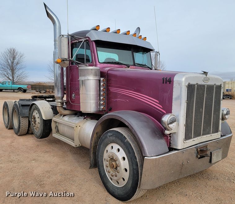 image for item DQ7464 1996 Peterbilt 378  semi truck