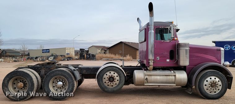image for item DQ7464 1996 Peterbilt 378  semi truck