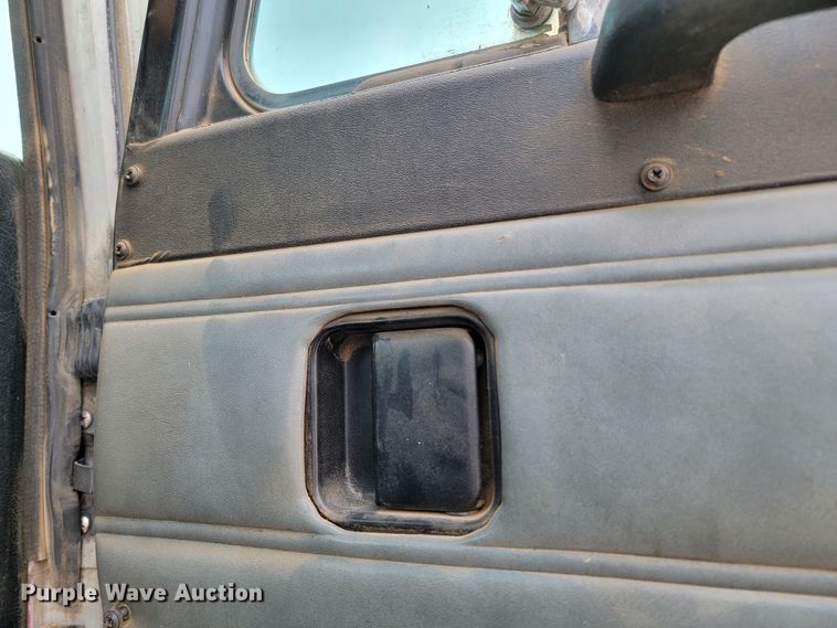 image for item DQ7464 1996 Peterbilt 378  semi truck