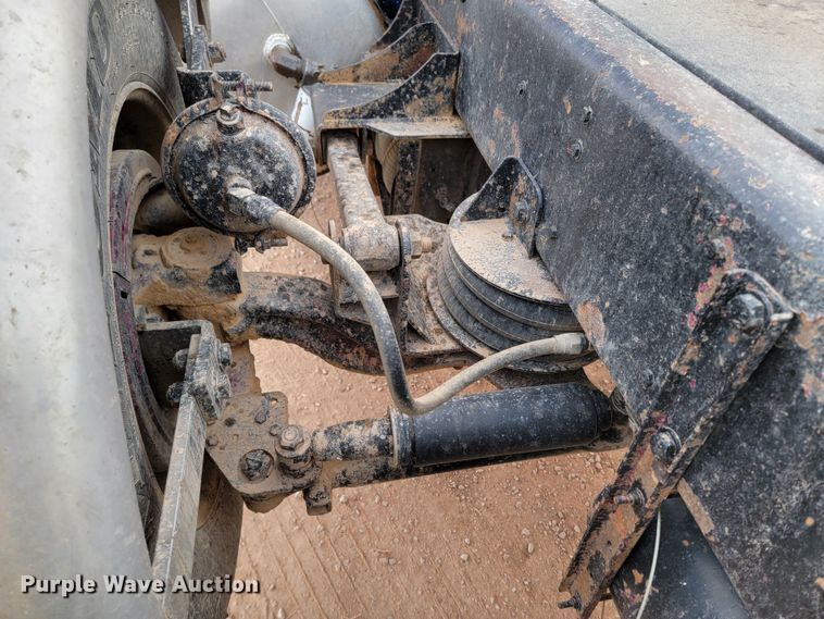 image for item DQ7464 1996 Peterbilt 378  semi truck