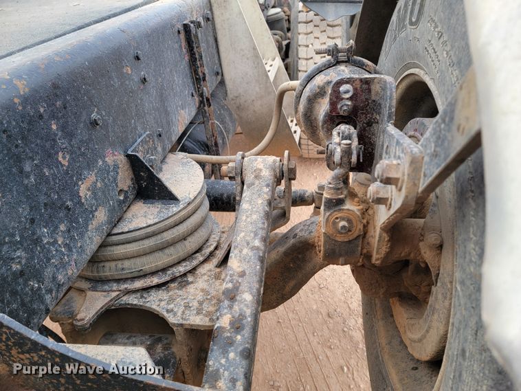 image for item DQ7464 1996 Peterbilt 378  semi truck