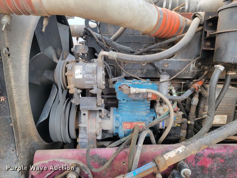 image for item DQ7464 1996 Peterbilt 378  semi truck