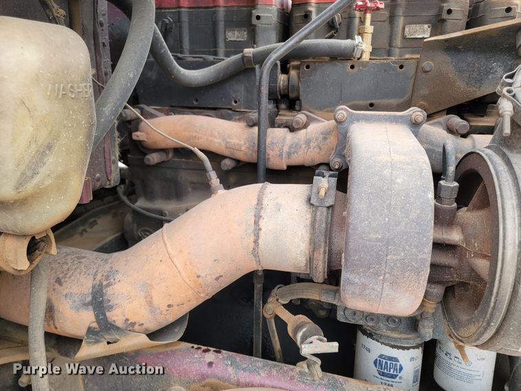 image for item DQ7464 1996 Peterbilt 378  semi truck