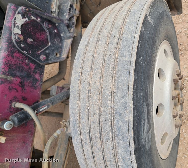 image for item DQ7464 1996 Peterbilt 378  semi truck