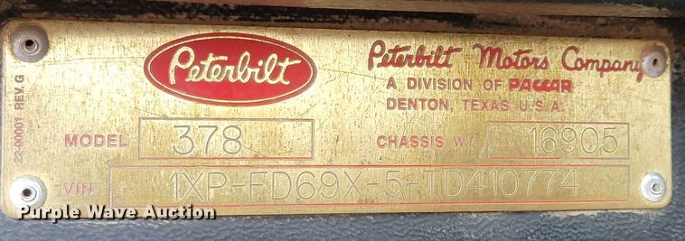 image for item DQ7464 1996 Peterbilt 378  semi truck