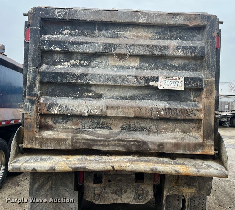 image for item DR7399 2006 Sterling L9500  dump truck