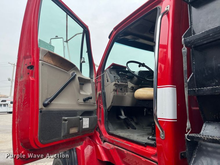 image for item DR7399 2006 Sterling L9500  dump truck