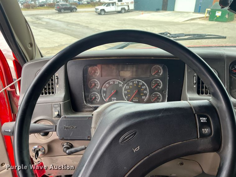 image for item DR7399 2006 Sterling L9500  dump truck