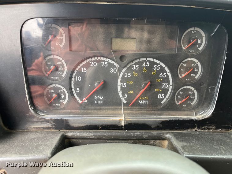 image for item DR7399 2006 Sterling L9500  dump truck