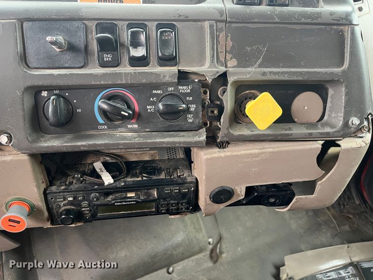 image for item DR7399 2006 Sterling L9500  dump truck