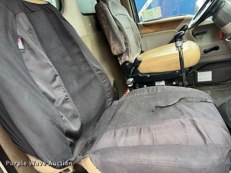 image for item DR7399 2006 Sterling L9500  dump truck