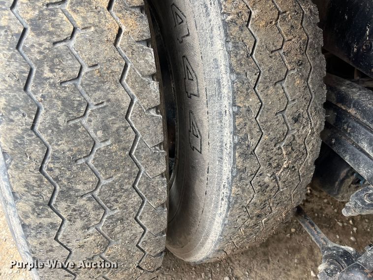 image for item DR7399 2006 Sterling L9500  dump truck