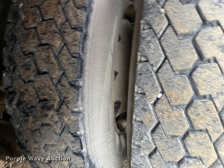 image for item DR7399 2006 Sterling L9500  dump truck