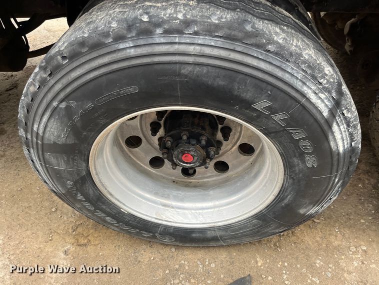 image for item DR7399 2006 Sterling L9500  dump truck