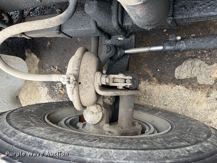 image for item DR7400 1988 Kenworth T800  dump truck